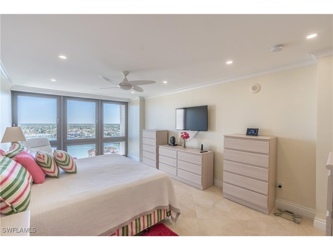 4031 Gulf Shore Boulevard N #PHIE Naples FL 34103 225010012 image17