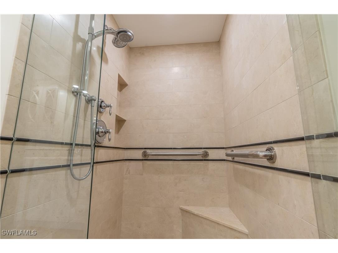 4031 Gulf Shore Boulevard N #PHIE Naples FL 34103 225010012 image23