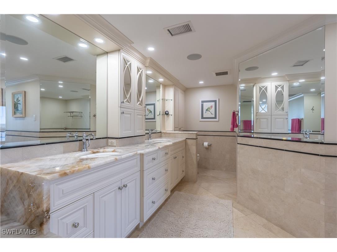 4031 Gulf Shore Boulevard N #PHIE Naples FL 34103 225010012 image24