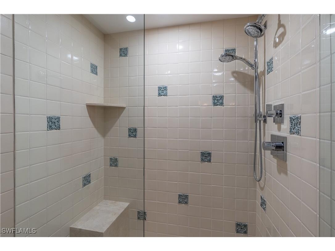 4031 Gulf Shore Boulevard N #PHIE Naples FL 34103 225010012 image31