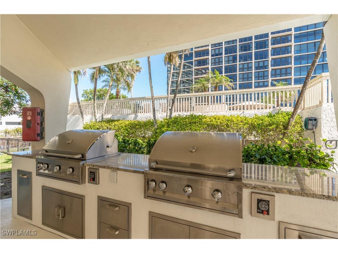 4031 Gulf Shore Boulevard N #PHIE Naples FL 34103 225010012 image39