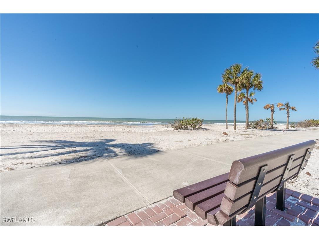 4031 Gulf Shore Boulevard N #PHIE Naples FL 34103 225010012 image44