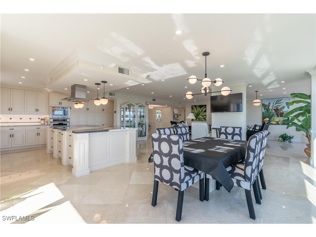 4031 Gulf Shore Boulevard N #PHIE Naples FL 34103 225010012 image8