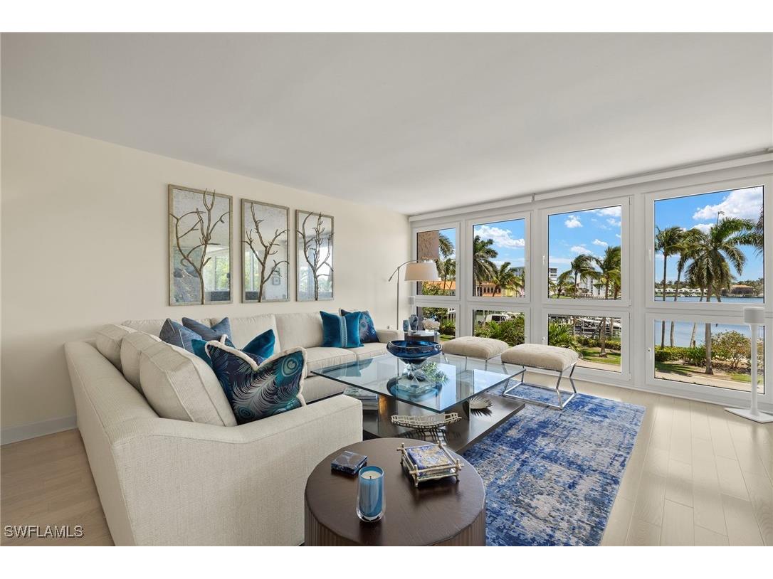 4031 Gulf Shore Boulevard N #3E Naples FL 34103 225036055 image1