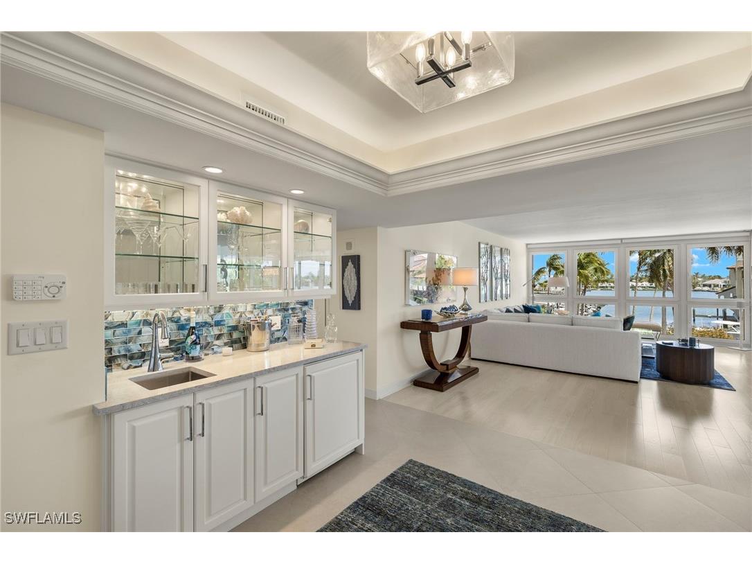 4031 Gulf Shore Boulevard N #3E Naples FL 34103 225036055 image3