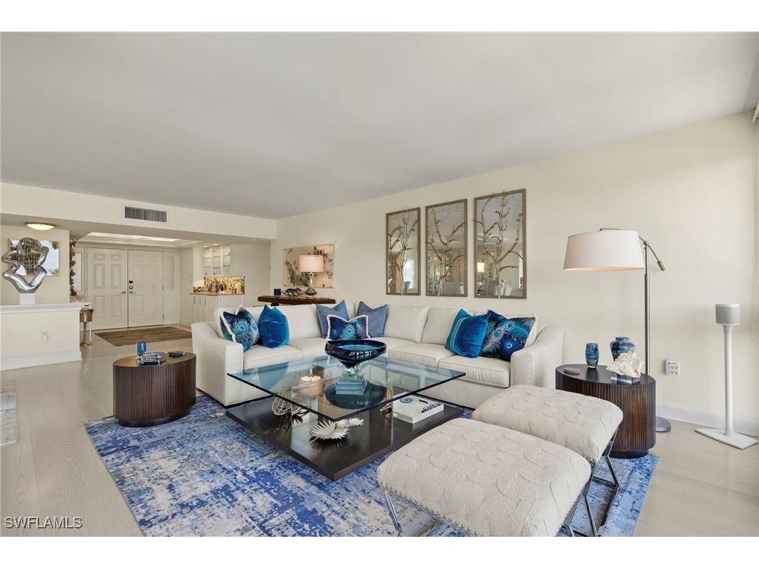 4031 Gulf Shore Boulevard N #3E Naples FL 34103 225036055 image5