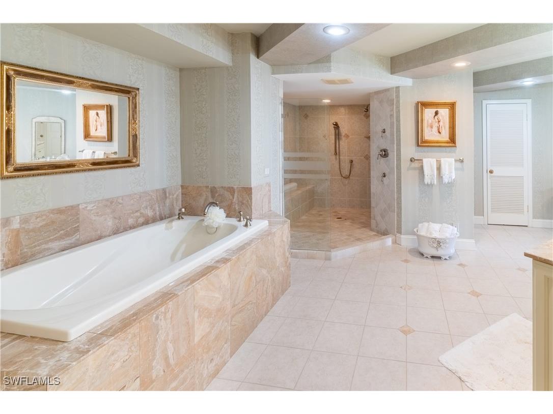 4041 Gulf Shore Boulevard N #1007 Naples FL 34103 225009179 image25