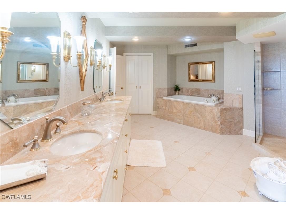 4041 Gulf Shore Boulevard N #1007 Naples FL 34103 225009179 image28