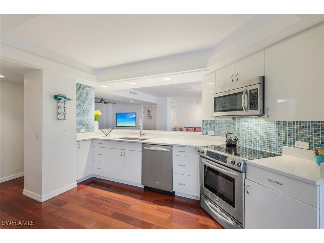 4041 Gulf Shore Boulevard N #204 Naples FL 34103 225042731 image11