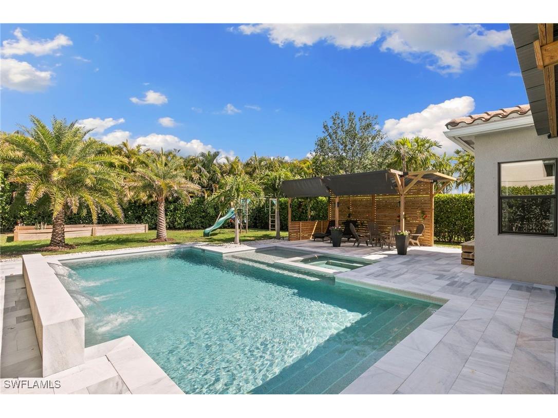 4045 Nova Lane Naples FL 34119 225038218 image1