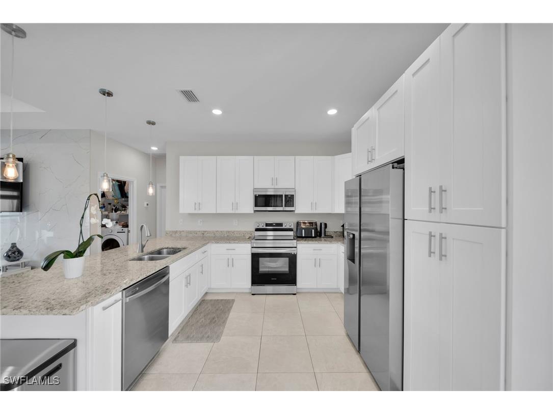 405 NW 10th Street Cape Coral FL 33993 225044481 image16