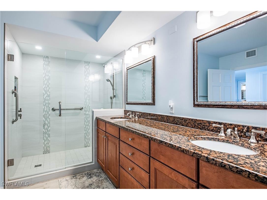 4051 Gulf Shore Boulevard N #1000 Naples FL 34103 225036189 image10