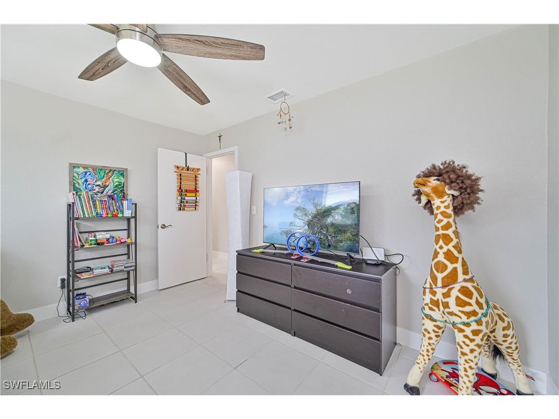 4051 Orange Grove Boulevard North Fort Myers FL 33903 225006377 image23