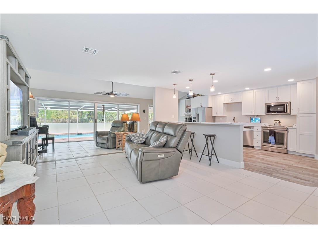 4051 Orange Grove Boulevard North Fort Myers FL 33903 225006377 image6