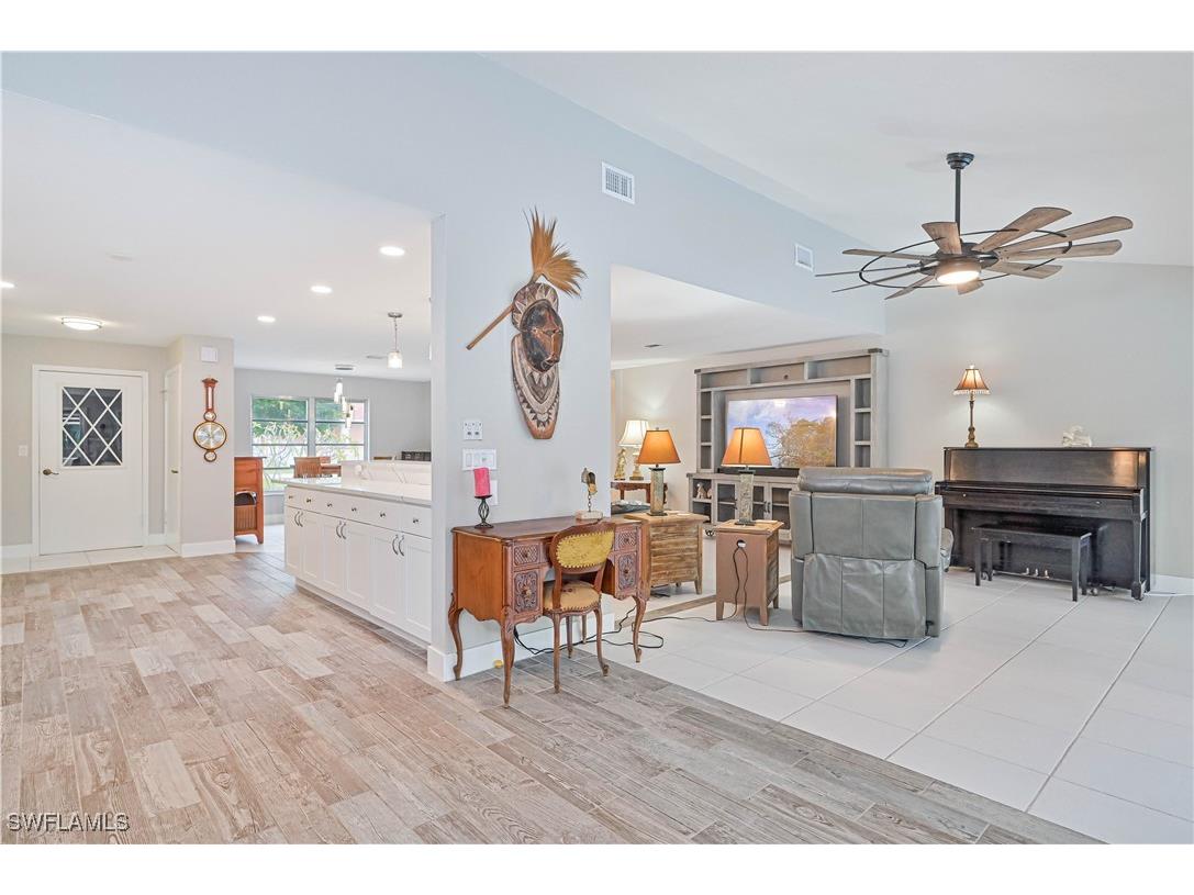 4051 Orange Grove Boulevard North Fort Myers FL 33903 225006377 image8