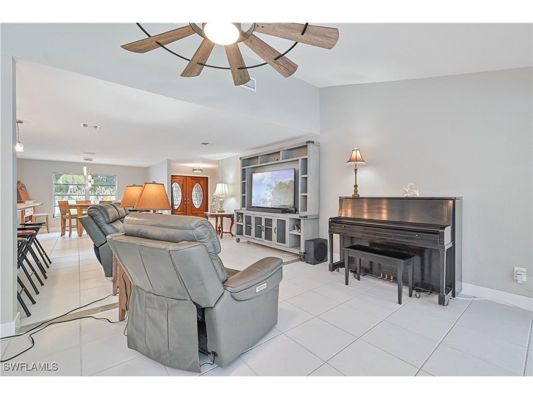 4051 Orange Grove Boulevard North Fort Myers FL 33903 225006377 image9