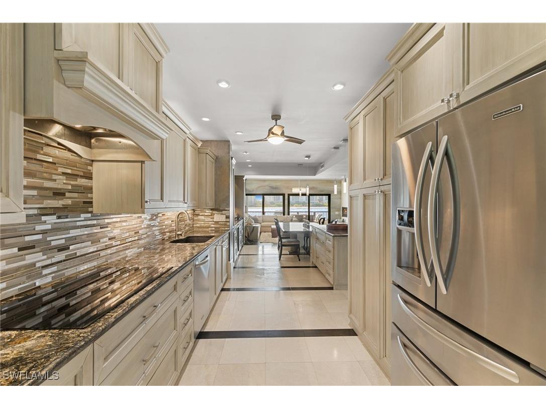 406 La Peninsula Boulevard #406 Naples FL 34113 224102125 image16