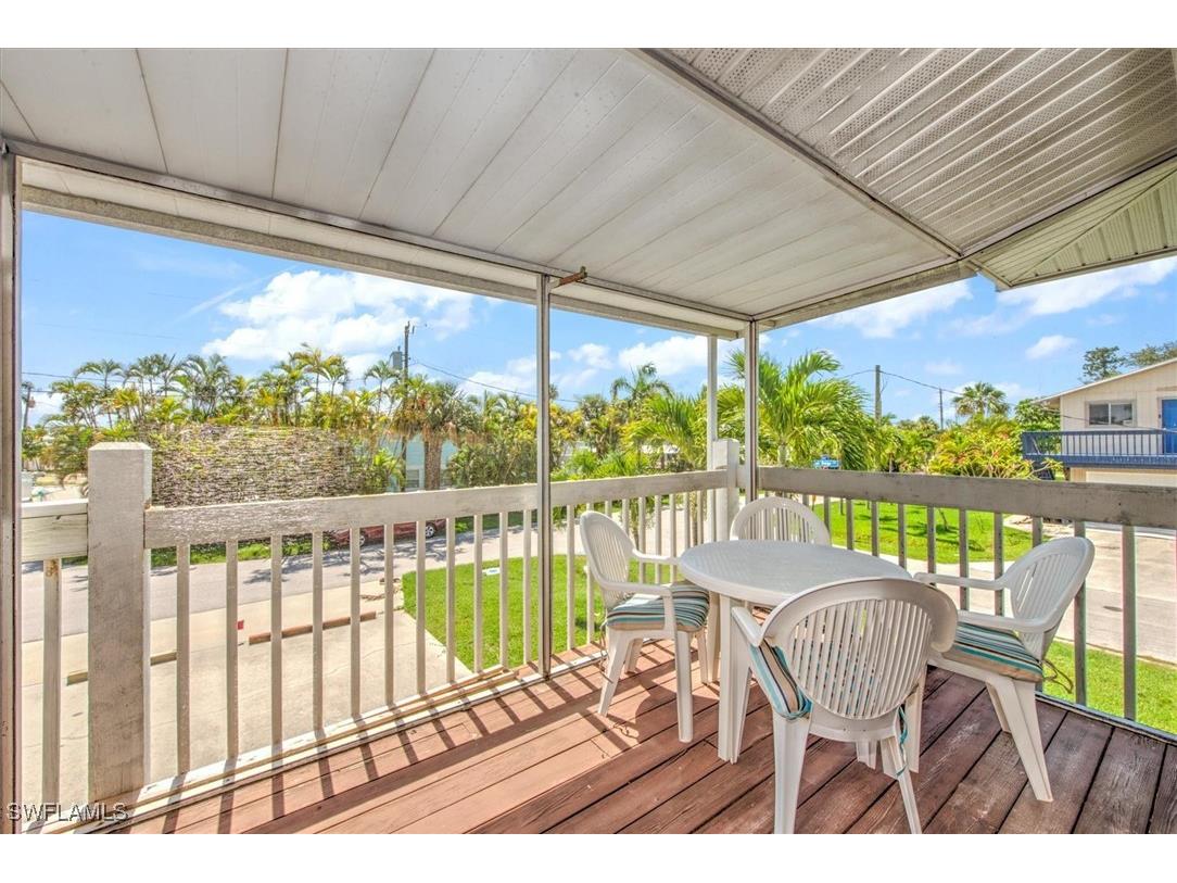 407 Lazy Way Fort Myers Beach FL 33931 225010233 image4