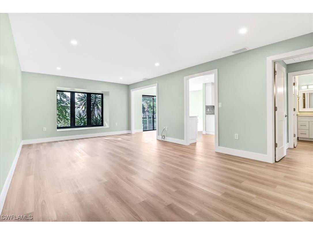 407 Meadowlark Lane #407B Naples FL 34105 223094470 image1