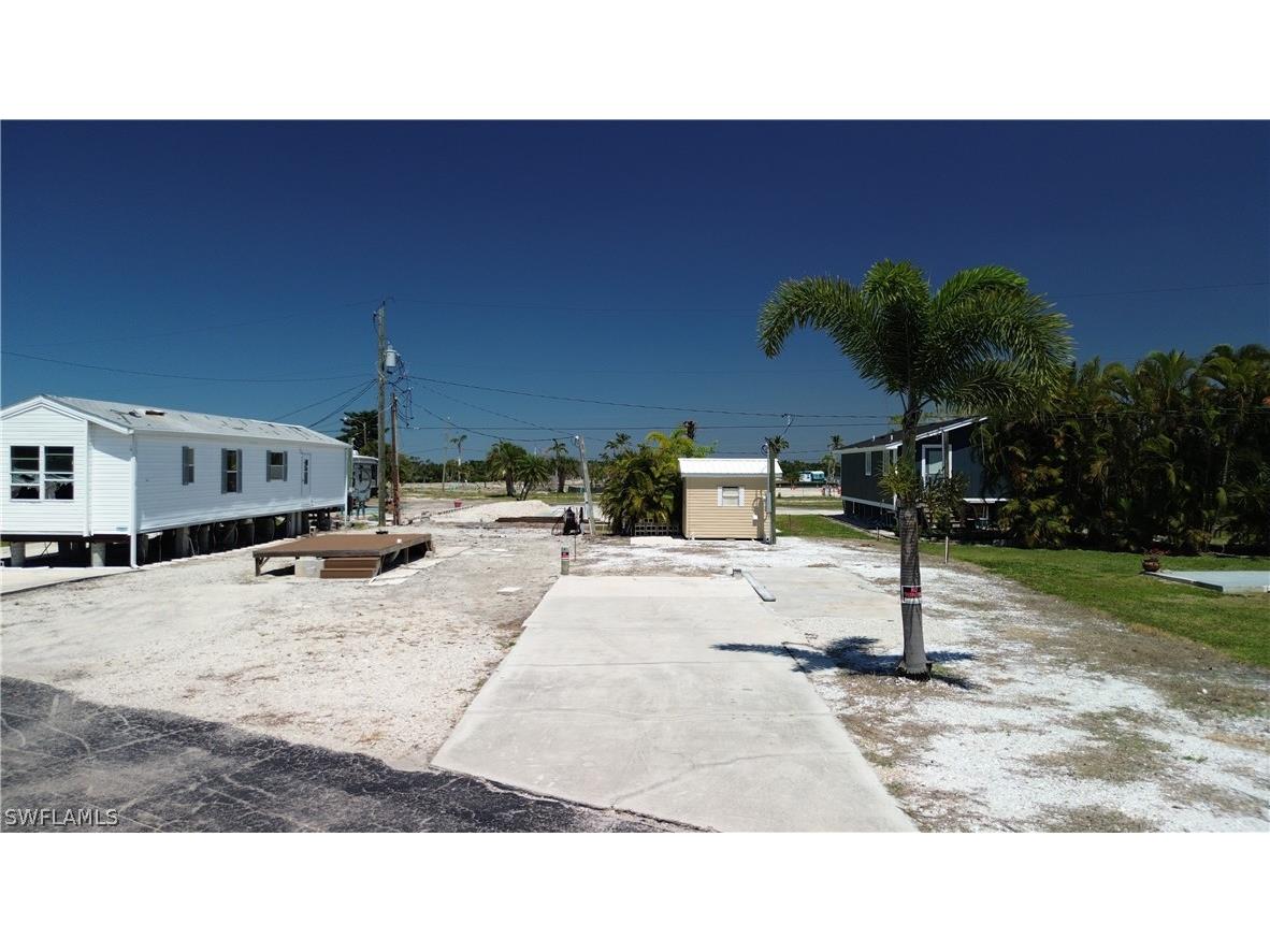 41 Helen Lane Fort Myers Beach FL 33931 224031029 image18