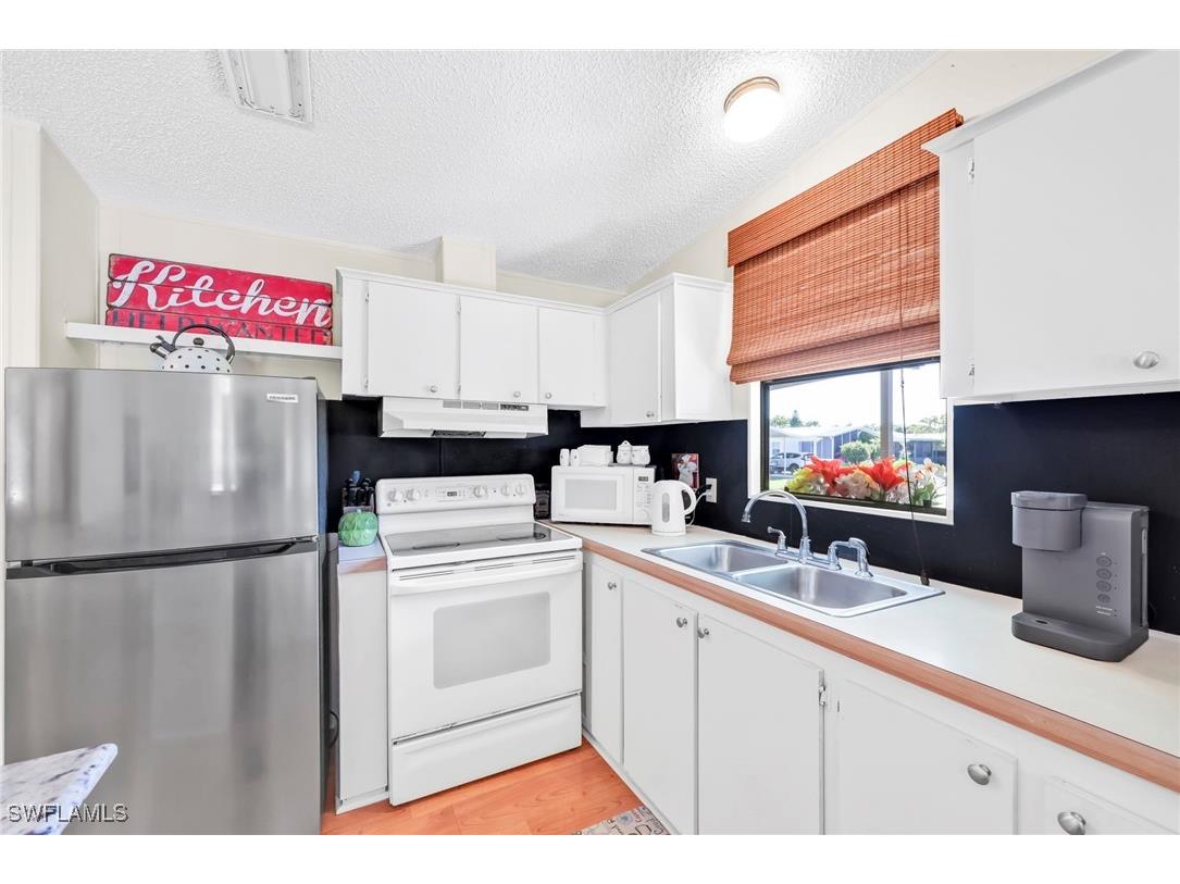 41 Oceans Boulevard #41 Naples FL 34104 225029450 image3