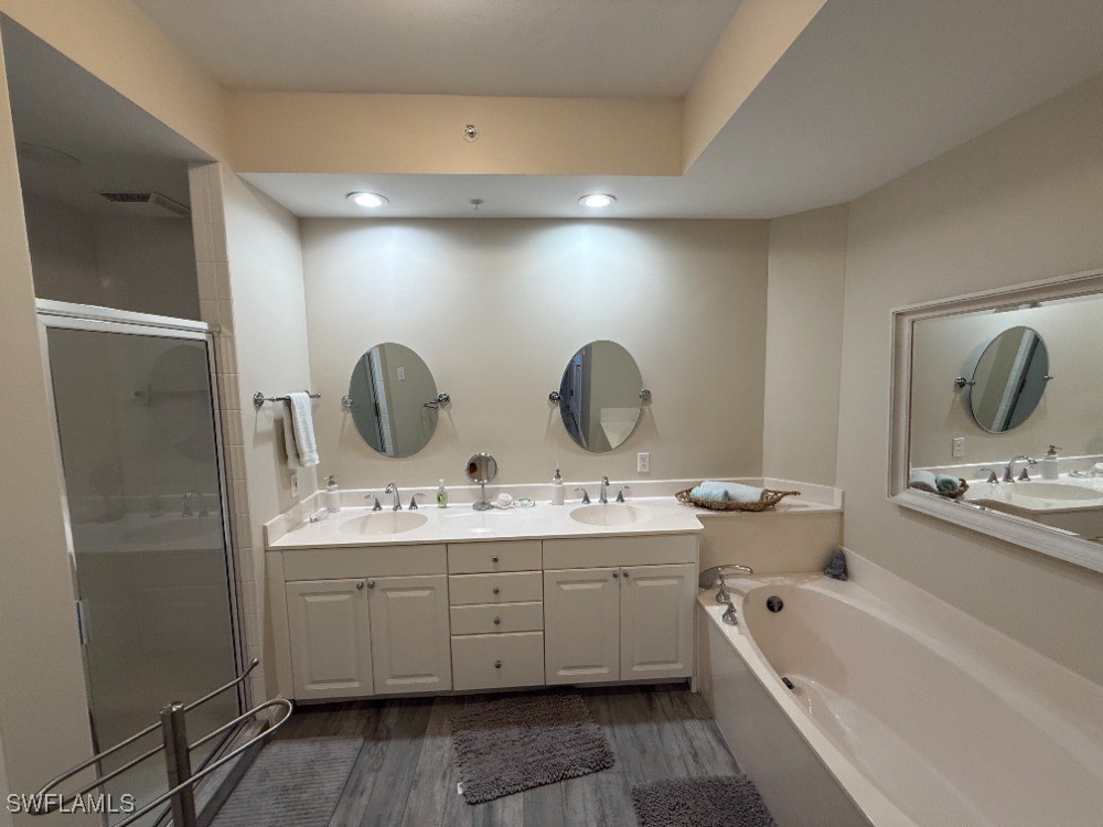 410 Flagship Drive #305 Naples FL 34108 225005220 image7