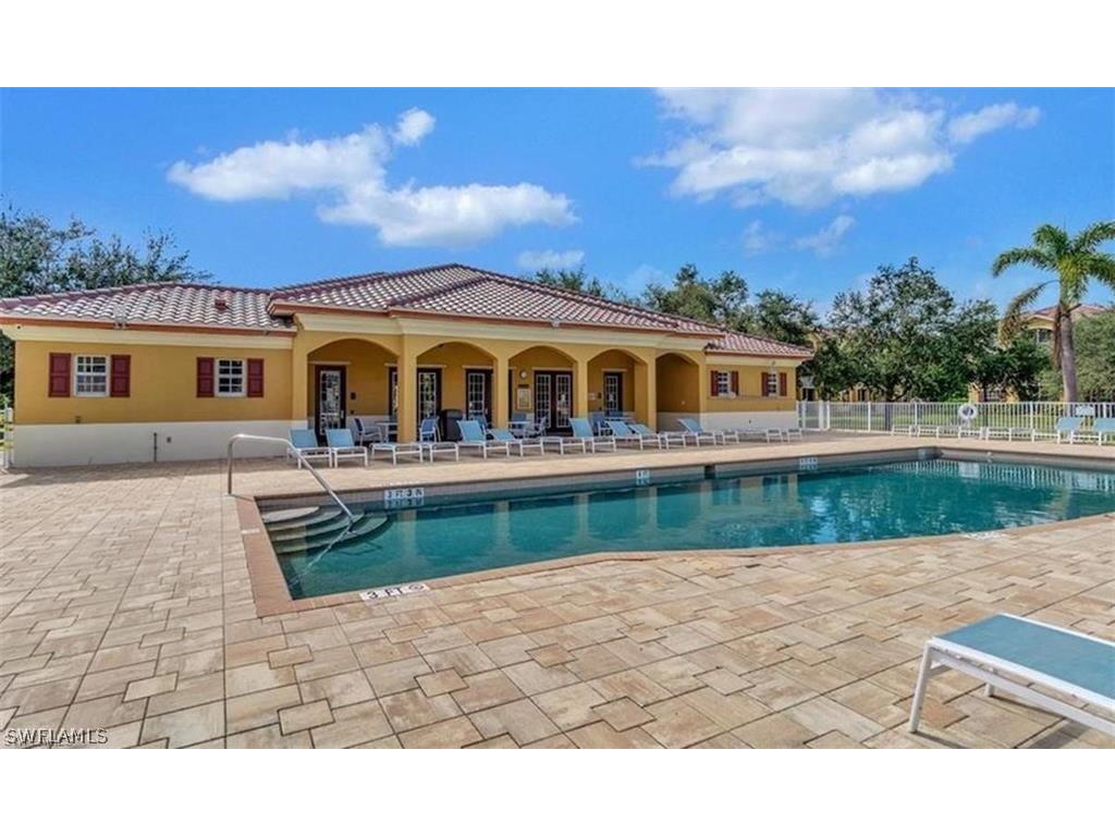 4105 Residence Drive #721 Fort Myers FL 33901 224051811 image1