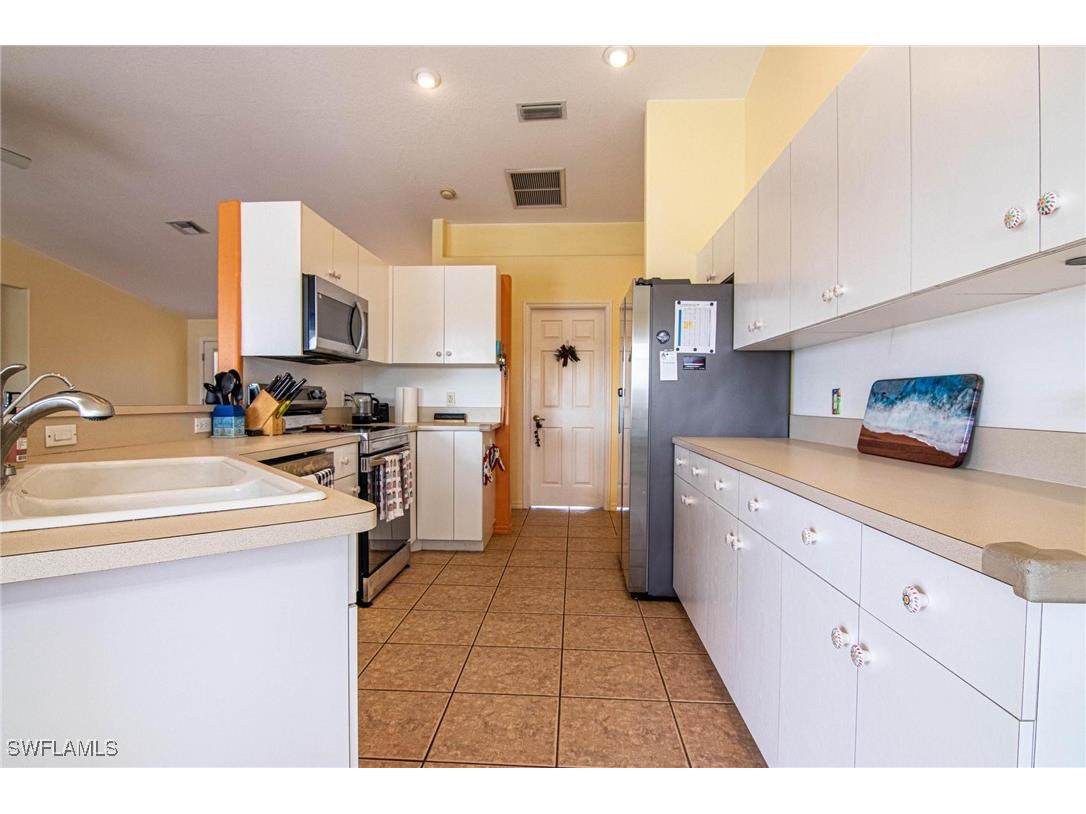 4112 NW 36th Lane Cape Coral FL 33993 223091478 image7