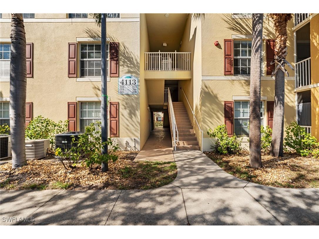 4113 Residence Drive #206 Fort Myers FL 33901 225015192 image2