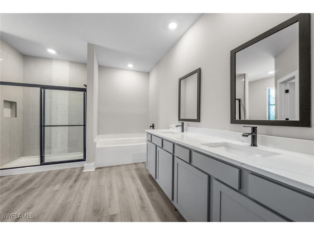 4113 SW 8th Court Cape Coral FL 33914 225000487 image8