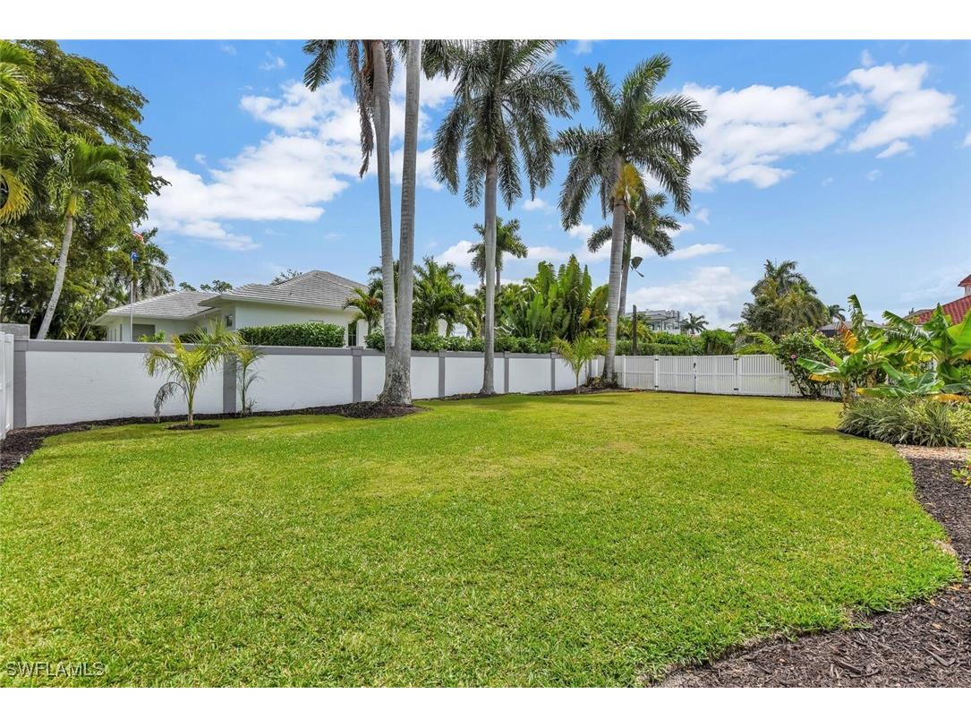 420 Harbour Drive Naples FL 34103 225016359 image35