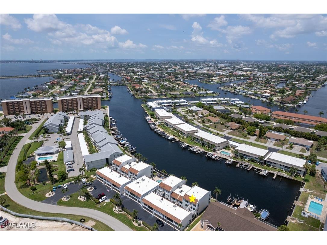 4210 SE 20th Place #A8 Cape Coral FL 33904 225052013 image1