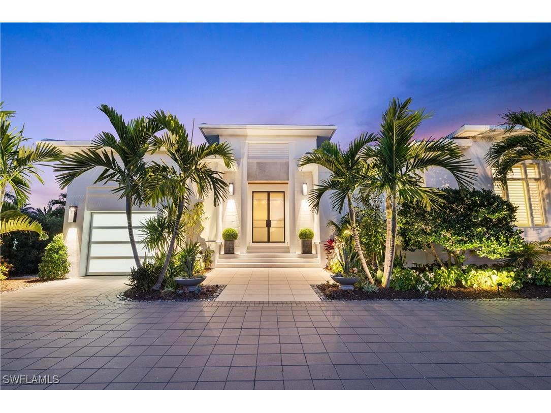 4220 Crayton Road Naples FL 34103 224071020 image1