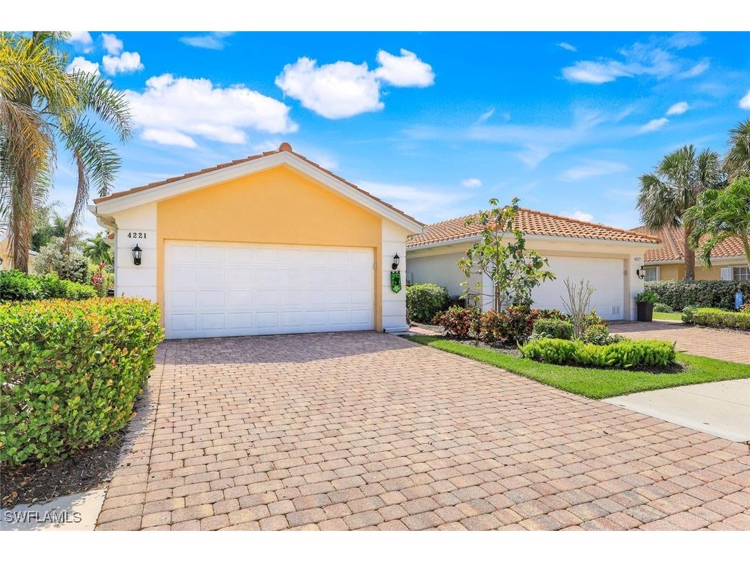 4221 Saint George Lane Naples FL 34119 225027304 image1