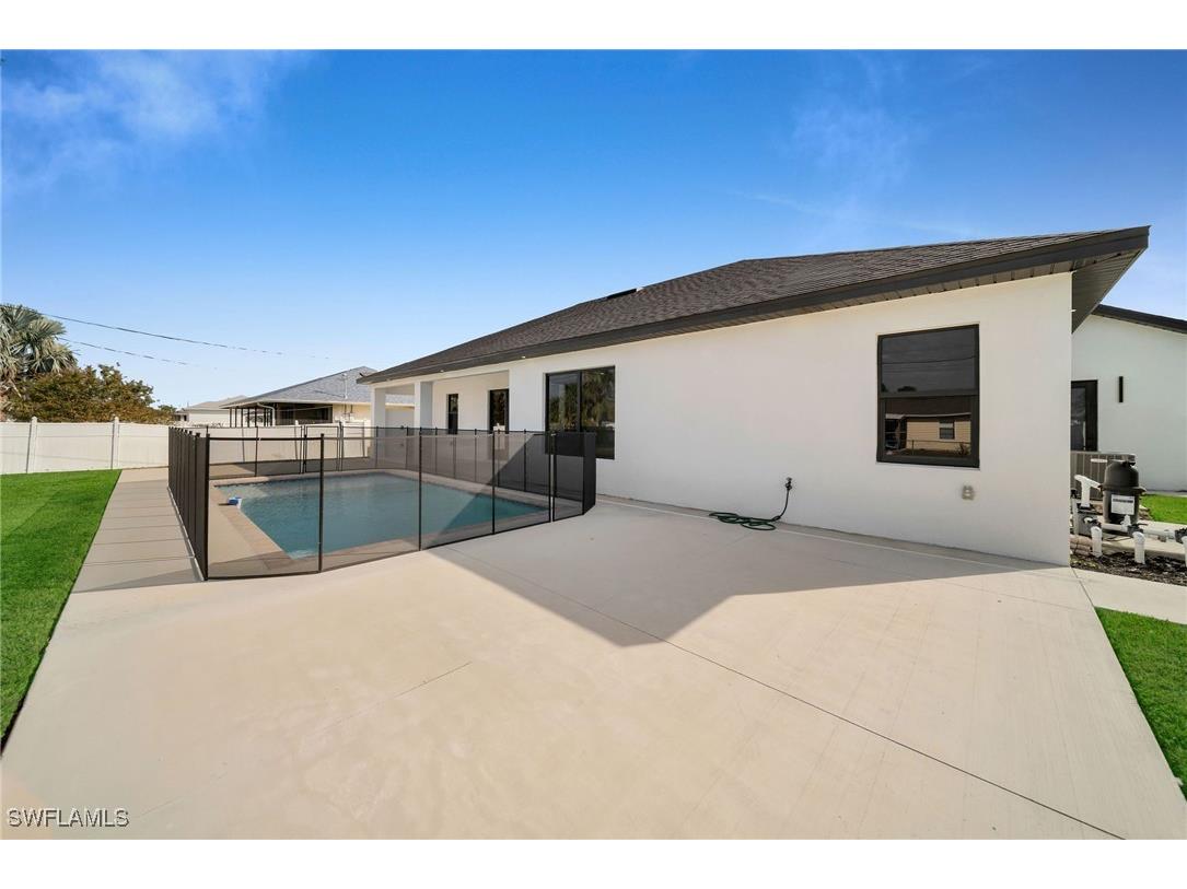423 NW 6th Terrace Cape Coral FL 33993 225007007 image24