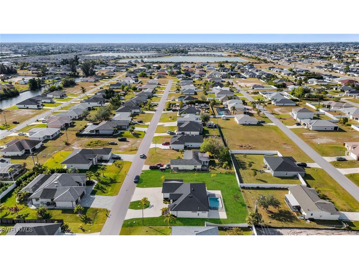 423 NW 6th Terrace Cape Coral FL 33993 225007007 image5