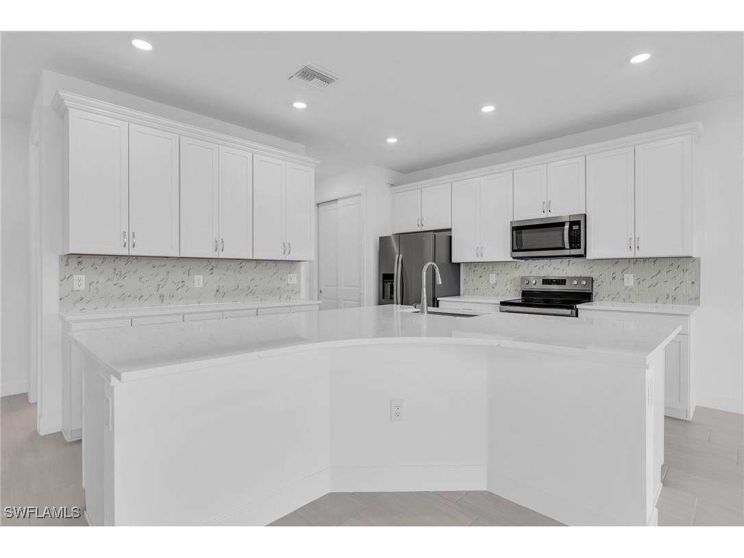 4259 Sonoma Oaks Circle Naples FL 34119 225033495 image8