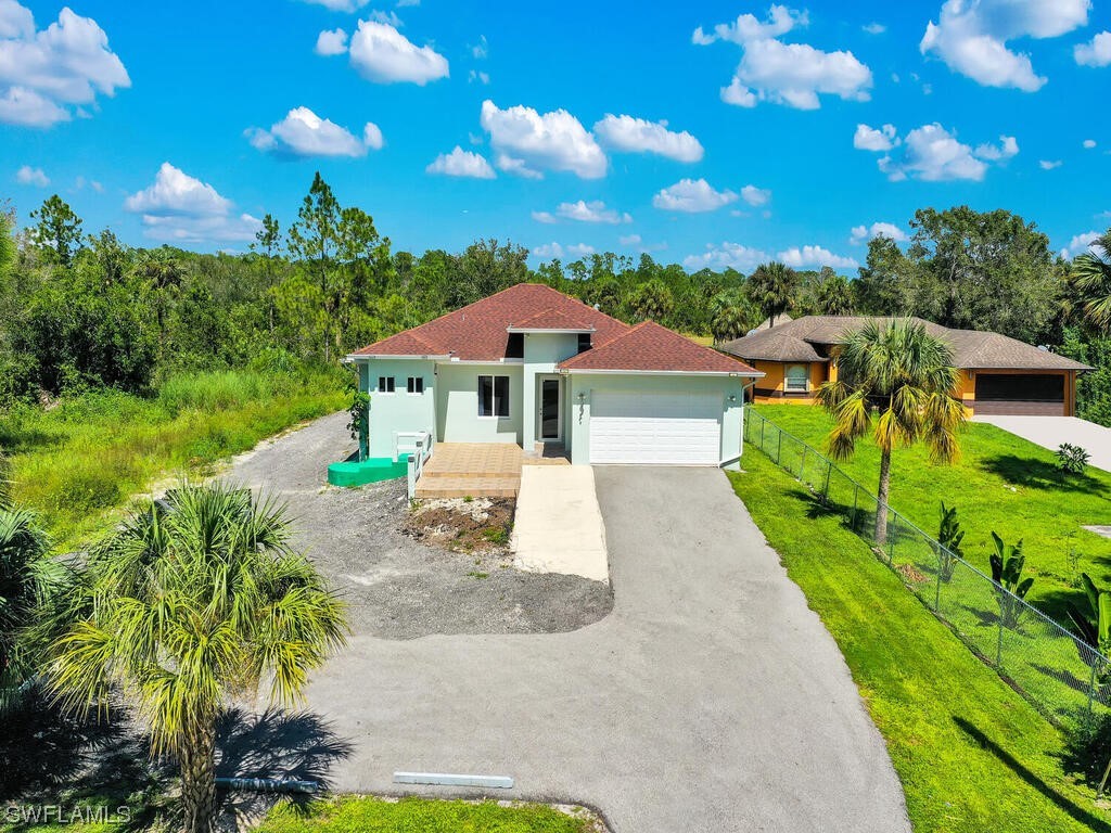 4285 20th Avenue SE Naples FL 34117 223071358 image1