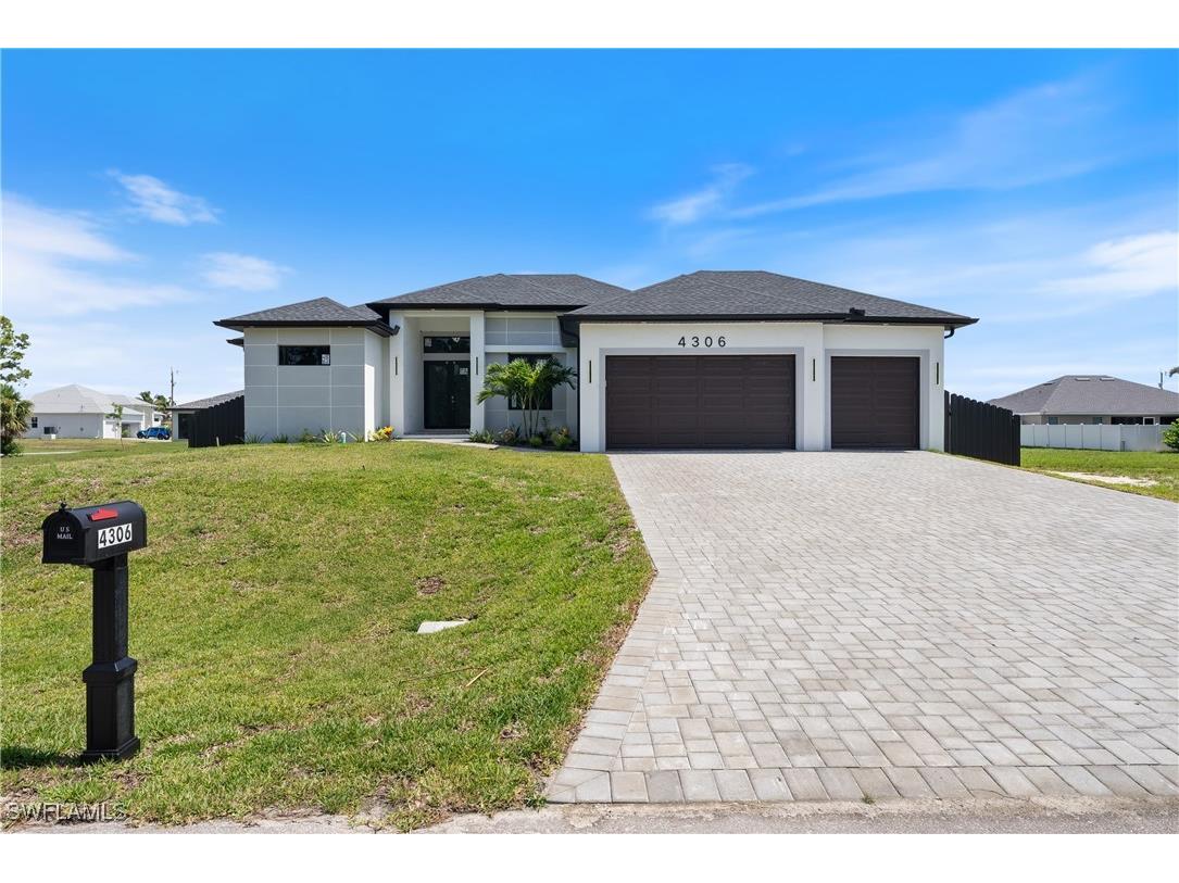 4306 NW 40th Lane Cape Coral FL 33993 225055340 image1