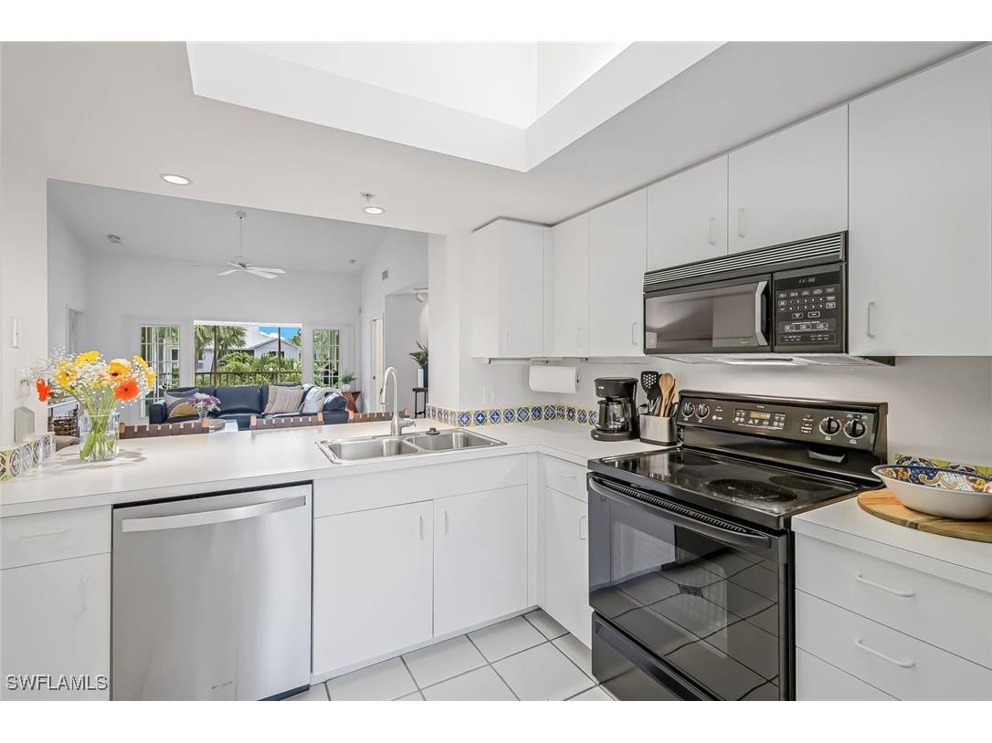 433 2nd Street S #B-202 Naples FL 34102 225021306 image16