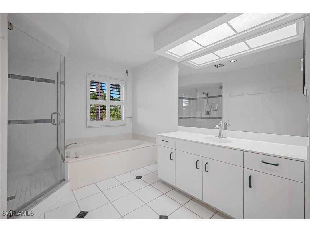 433 2nd Street S #B-202 Naples FL 34102 225021306 image21