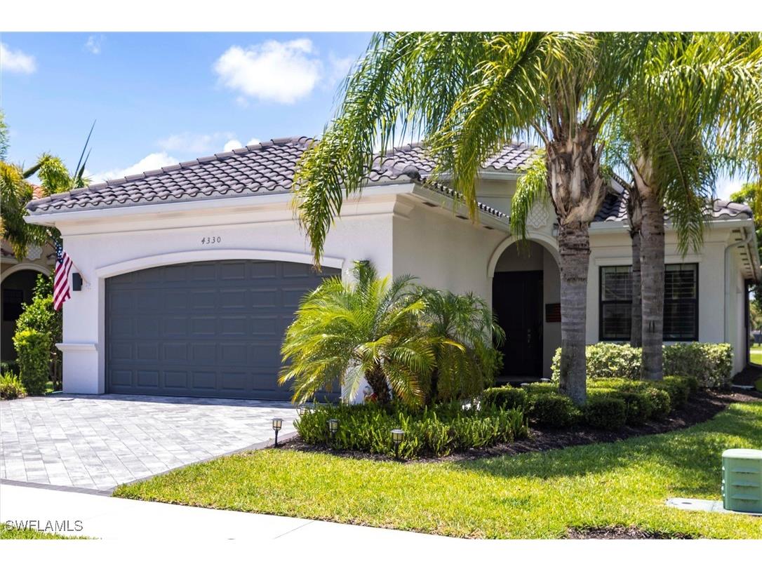 4330 Aurora Street Naples FL 34119 225053181 image1
