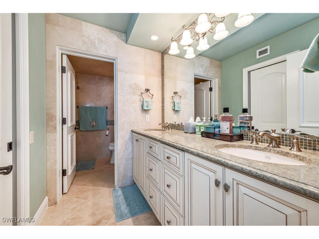 4401 Gulf Shore Boulevard N #PH3 Naples FL 34103 225039249 image18