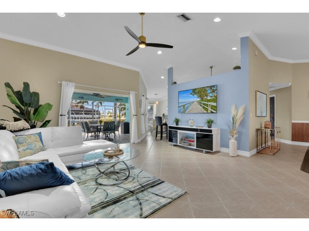 4407 Pelican Boulevard Cape Coral FL 33914 225047990 image7