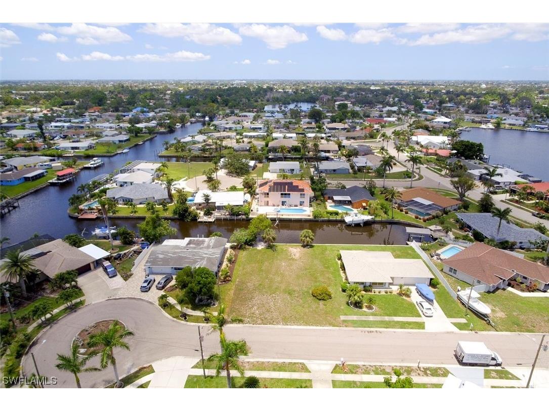 4425 N Gulf Circle North Fort Myers FL 33903 223041452 image3