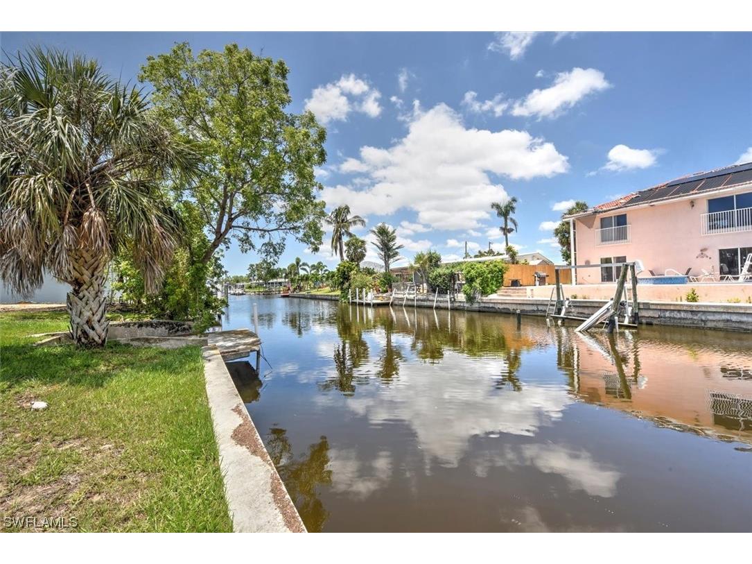 4425 N Gulf Circle North Fort Myers FL 33903 223041452 image8