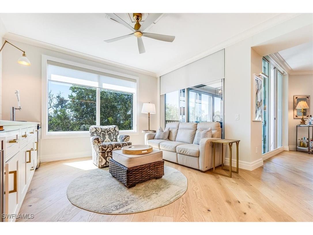 445 Cove Tower Drive #302 Naples FL 34110 225030036 image11