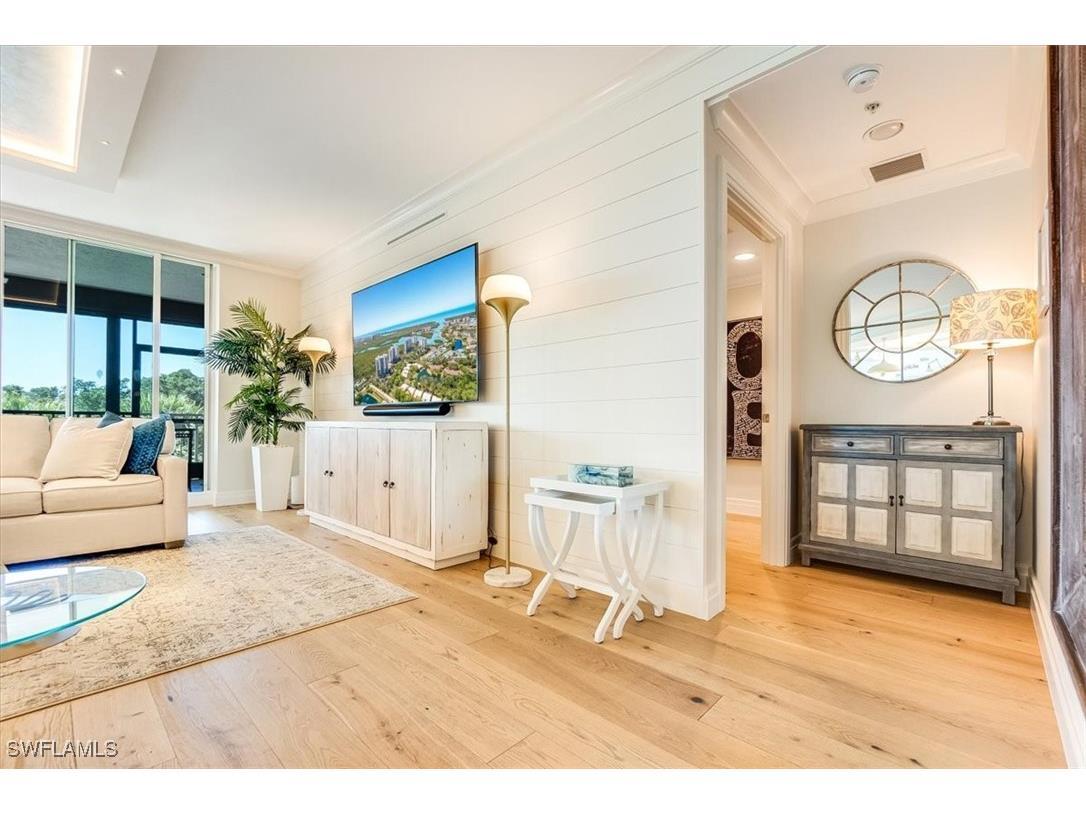 445 Cove Tower Drive #302 Naples FL 34110 225030036 image15