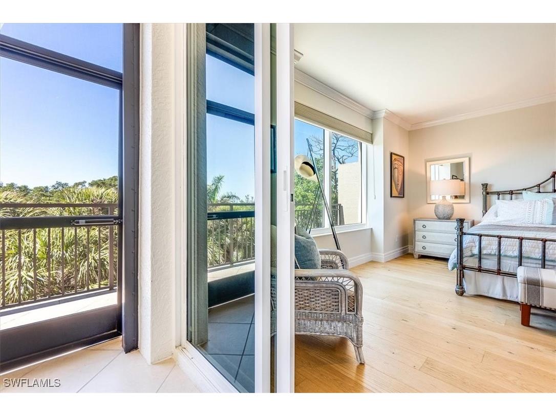 445 Cove Tower Drive #302 Naples FL 34110 225030036 image21