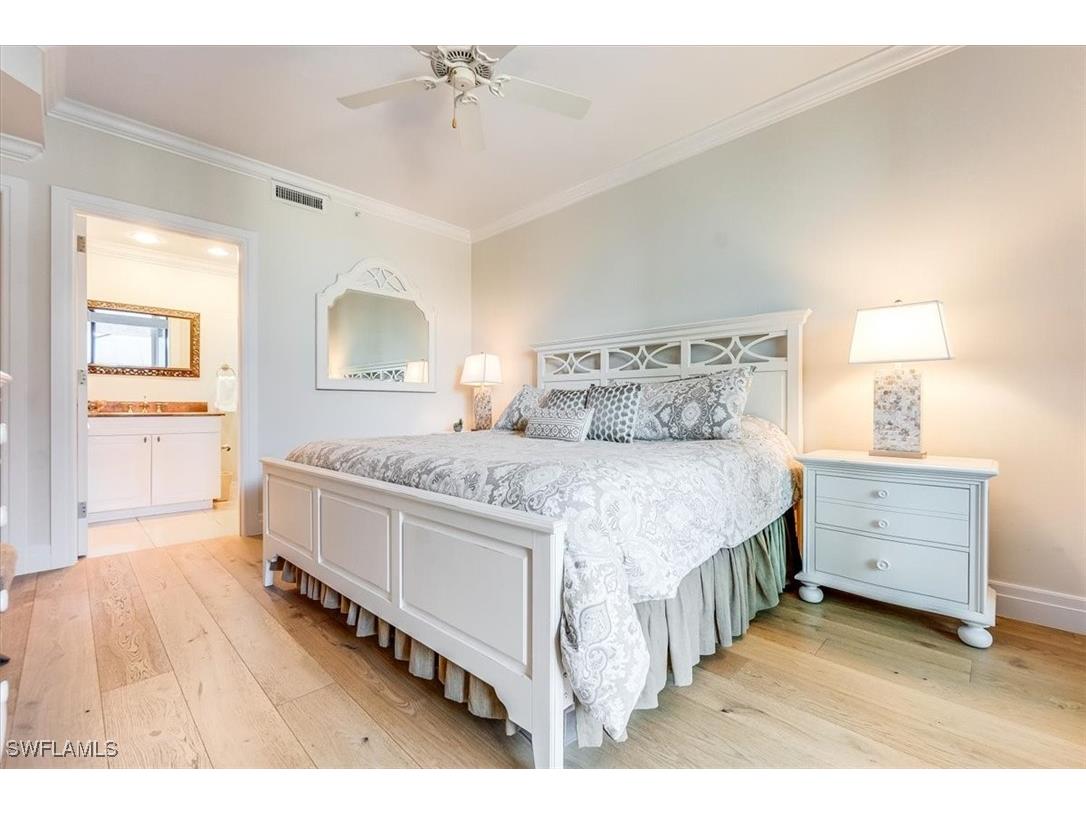 445 Cove Tower Drive #302 Naples FL 34110 225030036 image27